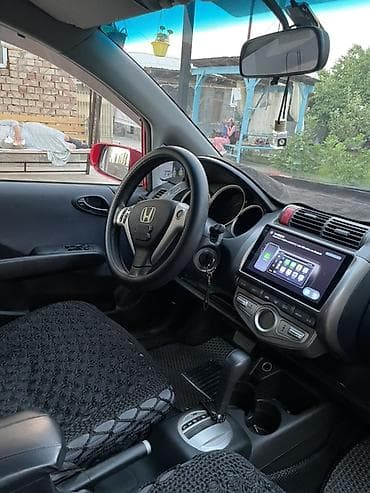 Транспорт: Honda Jazz: 2007 г., 1.4 л, Вариатор, Бензин, Хэтчбэк — 8