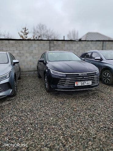 byd w6: BYD Qin: 2025 г., 1.5 л, Автомат, Гибрид, Седан — 5