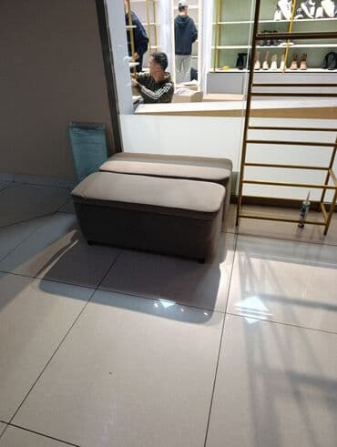 глянцевые прикроватные тумбочки: Пуфик заказ и наличи. крышка открывайется сандык 100/40 высота 45 — 8