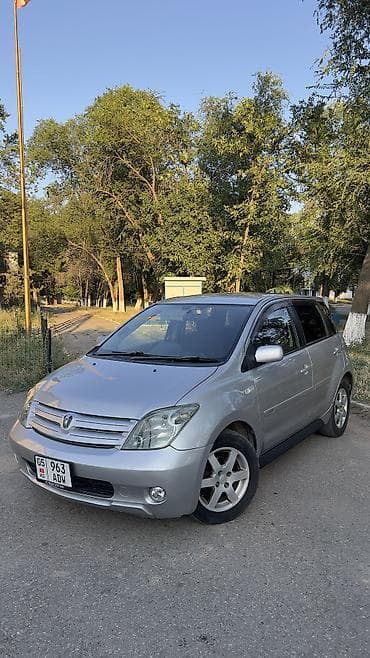 Toyota Ist: 2002 г., 1.5 л, Автомат, Бензин — 2