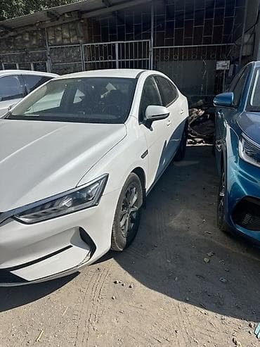 byd han: BYD Qin: 2022 г., Автомат, Электромобиль, Седан — 2