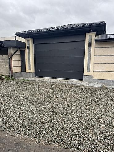 резиновый уплотнитель: Секционные и рулонные ворота под ваши проемы - Типы: секционные — 3