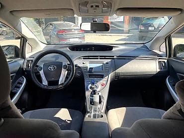 lancer evolution: Toyota Prius: 2012 г., 1.8 л, Гибрид, Хэтчбэк — 7