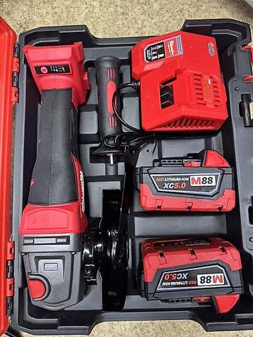 Араалар: Аккумуляторная угловая шлифмашина Milwaukee M88 FSAG125XB Болгарка — 4