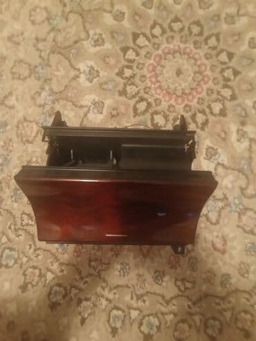 Хорошем состоянии, без трещин дерево целое