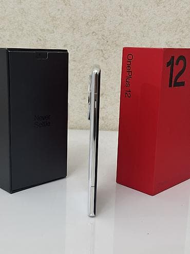 ipad 2 mini: OnePlus 12, Б/у, 256 ГБ, цвет - Белый, 2 SIM — 2