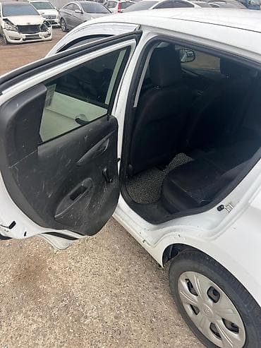 lada xray: Chevrolet Spark: 2020 г., Хэтчбэк — 10