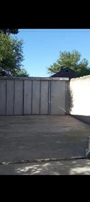 сдаю ош базар: 63 м², 3 комнаты, Парковка, Забор, огорожен — 1