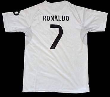 гиря пластиковая: Футбольная футболка Real Madrid, белая. - Спина: надпись RONALDO и — 1