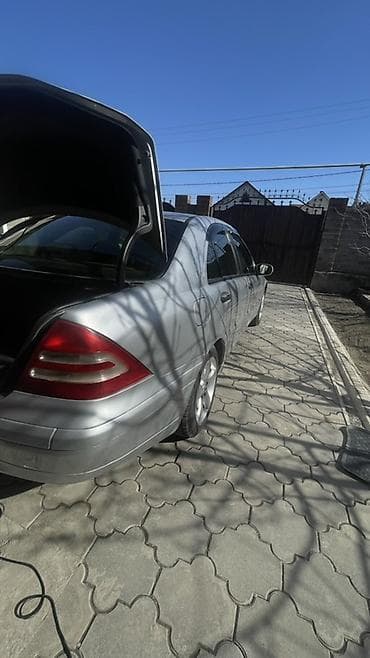 c4 a6: Mercedes-Benz C-Class: 2002 г., Автомат, Газ, Седан — 9