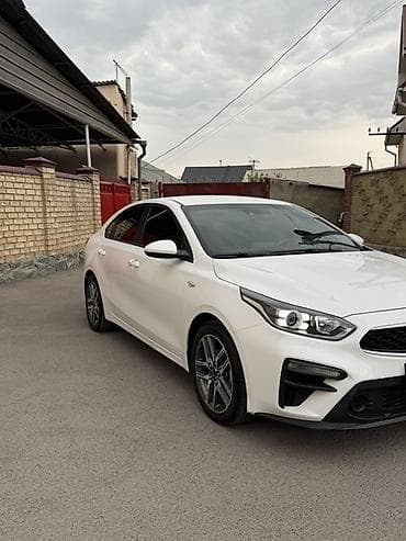 Транспорт: Kia Cerato: 2020 г., 1.6 л, Вариатор, Бензин, Седан — 1