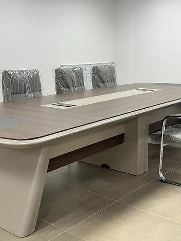 Комплект офисной мебели, Кресло, Металл, цвет - Коричневый at lalafo.kg Комплект офисной мебели, Кресло, Металл, цвет - Коричневый