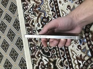 Audi: IPhone 12, Новый, 128 ГБ, Белый, Зарядное устройство, Защитное стекло, Чехол, 90 % — 5