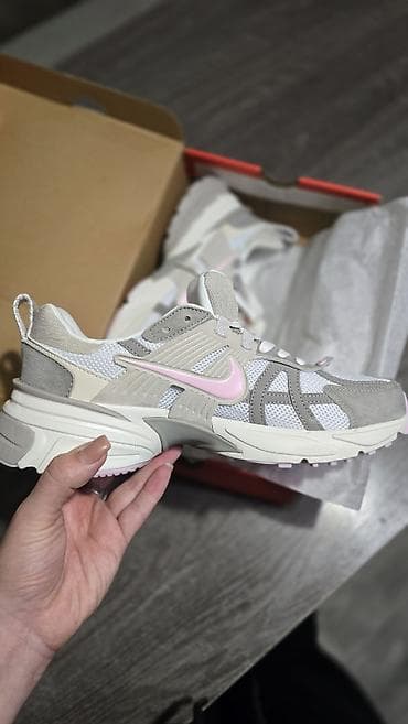 Кроссовки, 44, Nike, Новый, цвет - Белый, Самовывоз