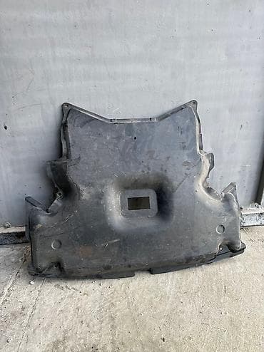 Защита двигателя Mercedes C 203