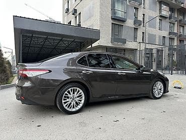 Toyota: Toyota Camry: 2019 г., 2.5 л, Автомат, Бензин, Седан — 5