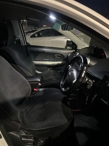 Продажа авто: Toyota Ist: 2003 г., 1.3 л, Автомат, Бензин, Хэтчбэк — 9