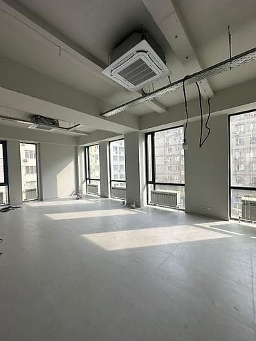 3 микр: Аренда офисов, 230 м², В бизнес центре — 1