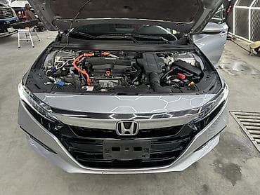 mini car: Honda Accord: 2019 г., 2 л, Вариатор, Гибрид, Седан — 9