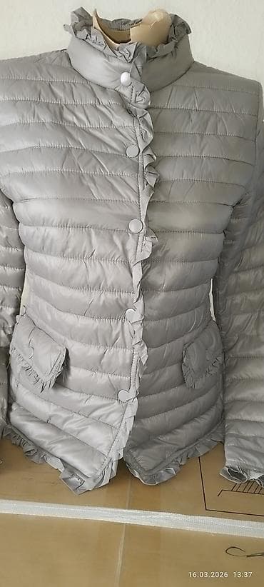 Сырт кийим: Женская стеганая куртка, светло‑серая - Утепленная, легкая, с — 1