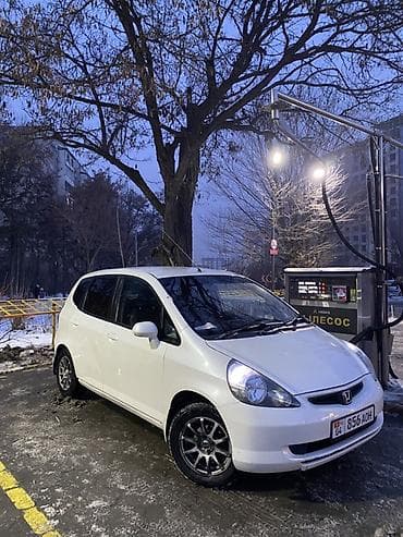 windom 2003: Honda Fit: 2003 г., 1.3 л, Вариатор, Бензин, Хэтчбэк — 10