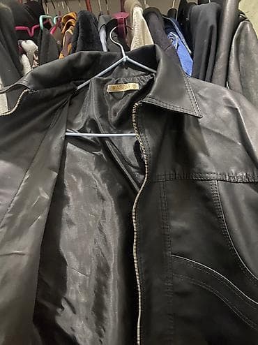 soft shell: ЭКО кожа, новая. Причина продажи ошиблись с размером — 1