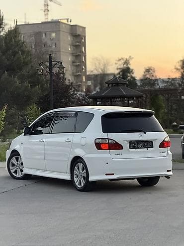 toyota 1000: Toyota Ipsum: 2004 г., 2.4 л, Автомат, Газ, Минивэн — 2