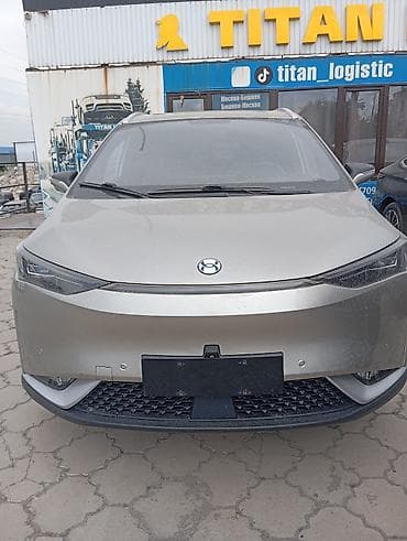 wuling mini ev: HYXSoN — компактный электрический кроссовер.
Запах хода 620 км — 1