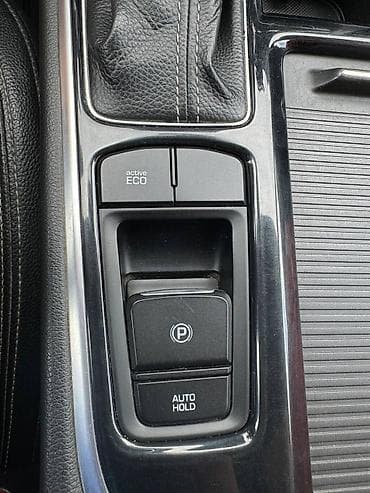 Hyundai Sonata: 2019 г., 2 л, Автомат, Газ, Седан — 8
