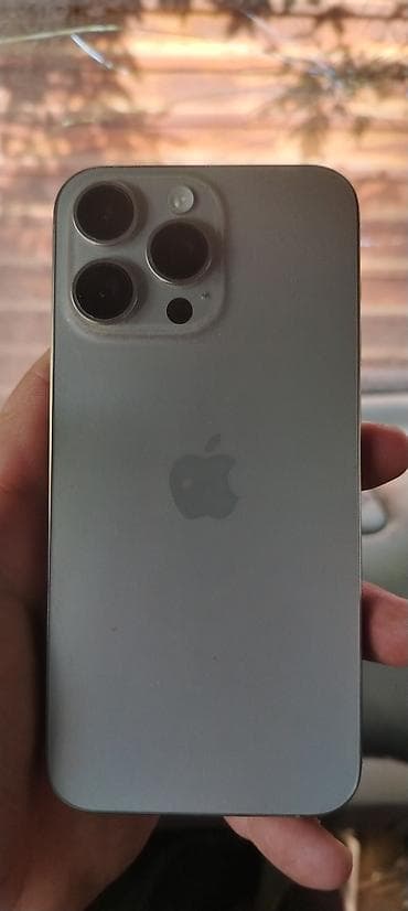 iphone 16 pro max купить бишкек: IPhone 14 Pro, Серебристый — 2