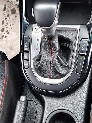 Продажа авто: Kia K3: 2020 г., 1.6 л, Автомат, Бензин, Хэтчбэк — 10
