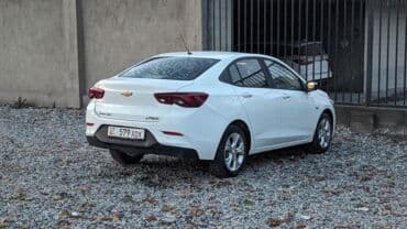 обмен на авто с доплатой: Chevrolet : 2020 г., 1 л, Автомат, Бензин, Седан — 4