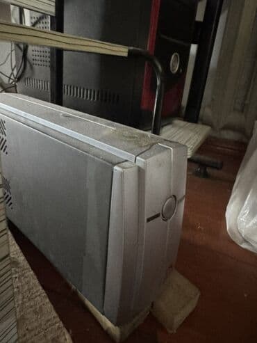 шкаф для офис: Компьютердик үстөлү, Текчелери бар — 2