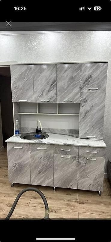 small table: Продается кухонная стенка с мойкой. Не пользована. Длина 1,5 метра — 1