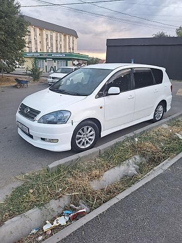 Транспорт: Toyota Ipsum: 2003 г., 2.4 л, Автомат, Газ, Минивэн — 1