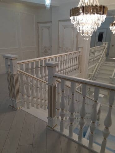 продажа дверей: Лестница двери лучшего качества. звоните — 8