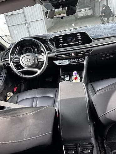 daewoo cobalt: Hyundai Sonata: 2022 г., Седан — 9