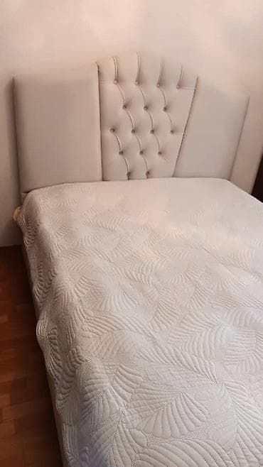 ковры 4 на 4: Двуспальная кровать, С матрасом, длина - 200 см — 1