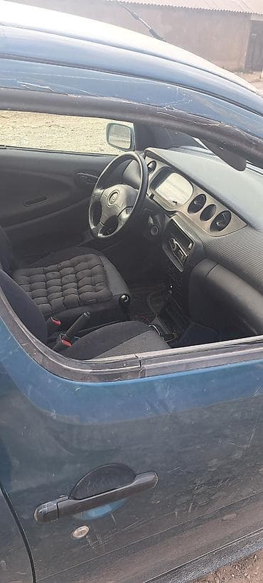 чалдавар машина: Daihatsu YRV: 2002 г., 1.3 л, Механика, Бензин, Хетчбек — 4