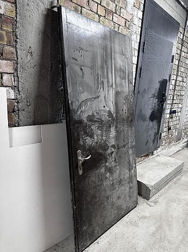 Пластиковые двери: Двери для домов и квартир, Бронированная, Трехстворчатая — 1