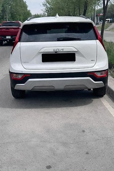 тойота приус с: Kia Niro: 2022 г., 1.6 л, Робот, Гибрид, Кроссовер — 5