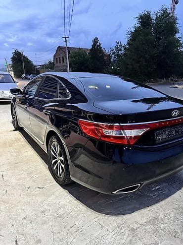 Hyundai Grandeur: 2011 г., 3 л, Автомат, Бензин, Седан — 4