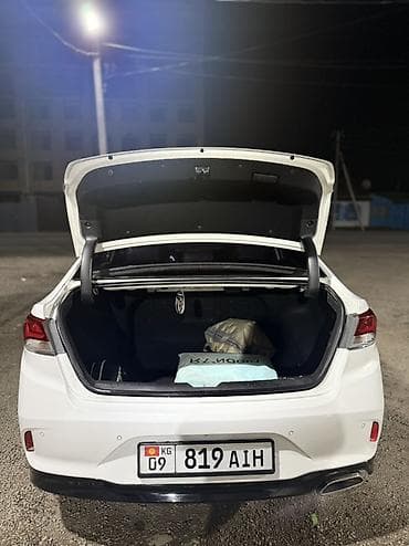Продажа авто: Hyundai Sonata: 2018 г., 2 л, Бензин, Седан — 3