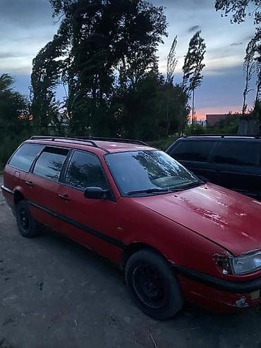 Volkswagen Passat: 1994 г., 1.8 л, Механика, Бензин, Универсал — 2