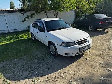 Daewoo Nexia: 2010 г., 1.5 л, Механика, Бензин, Седан