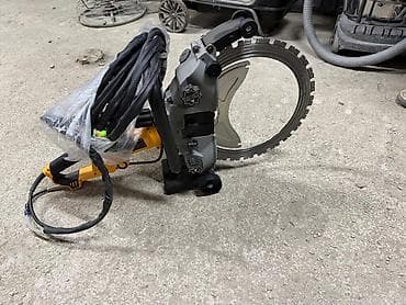 Ручные инструменты: Сдам в аренду Утюги, Строительные леса, Асфальторезы — 1