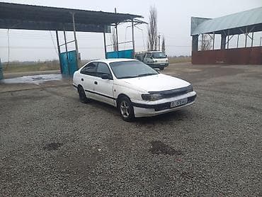 Toyota Carina E: 1993 г., Бензин, Седан