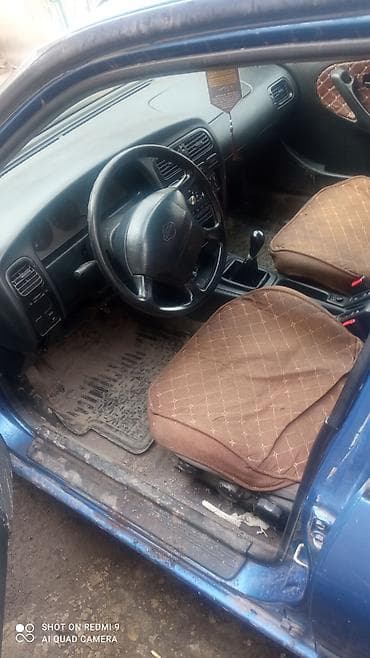 gilera runner: Nissan Primera: 1995 г., Седан — 5