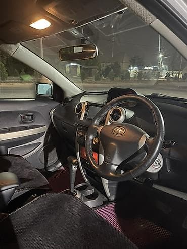 platz vitz: Toyota Ist: 2003 г., 1.5 л, Автомат, Бензин, Хэтчбэк — 3