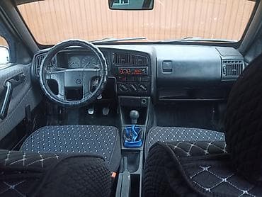 Volkswagen: Volkswagen Passat Variant: 1992 г., 1.8 л, Механика, Бензин, Универсал — 8